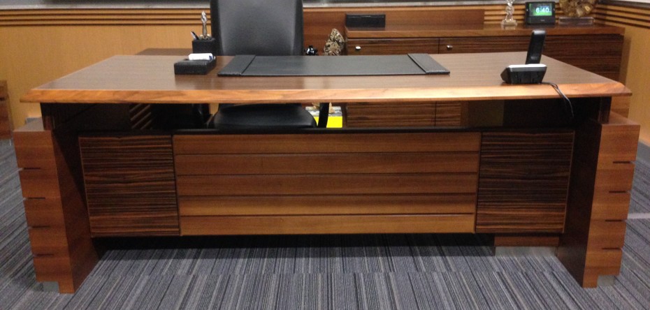 Custom office desk 2